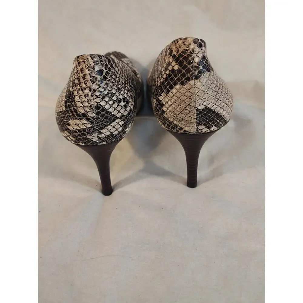 Banana Republic Size‎ 7.5 Snake Print 3in Round Toe Heels Career Date Night
